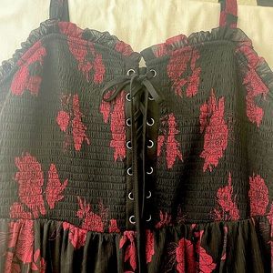 Size 3 Torrid black and red dress